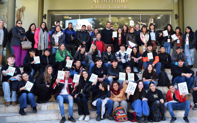 La Defensoría del Público y UNICEF Argentina presentaron una guía periodística para el abordaje de la comunicación de la niñez y la adolescencia