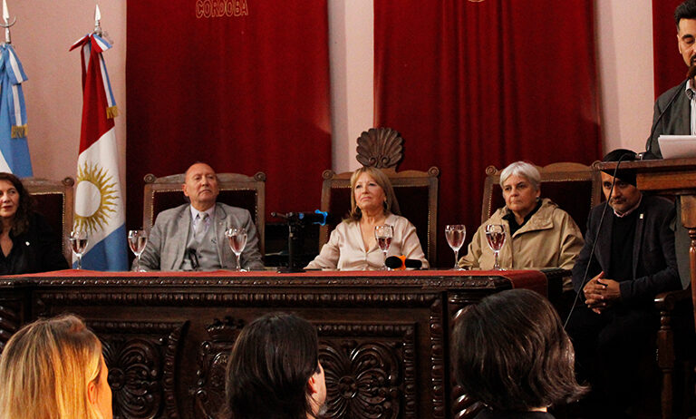 Lanzamiento de formaciones en derechos de niñez y adolescencia para profesionales con la Conferencia Magistral del Dr. Luis Pedernera