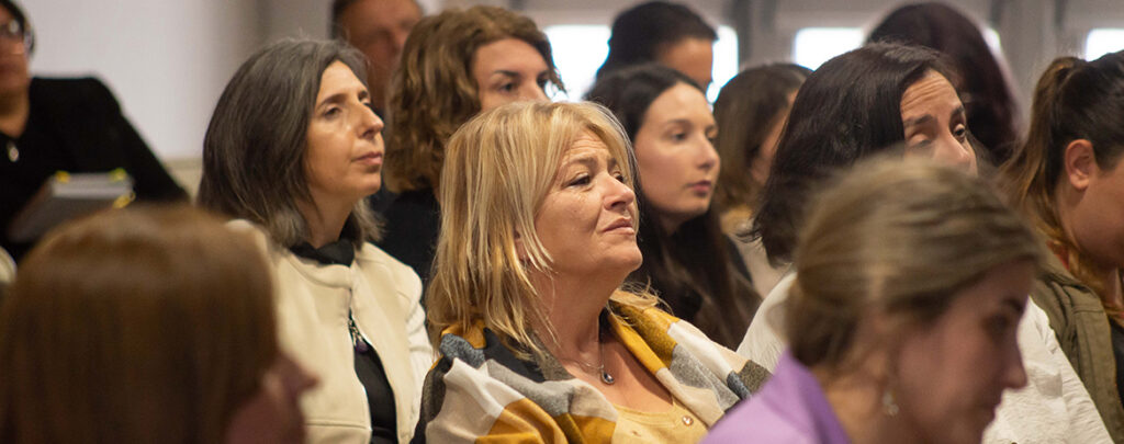 El Seminario Internacional "(CON)VIVIR en clave de derechos de infancias y adolescencias" reunió a referentes locales, adolescentes y organizaciones en tres espacios de diálogo y formación