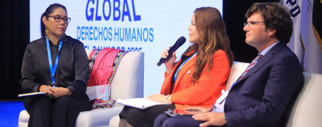 La Defensora participó en la apertura y las tres jornadas de la Primera Cumbre Global sobre Derechos Humanos en El Salvador