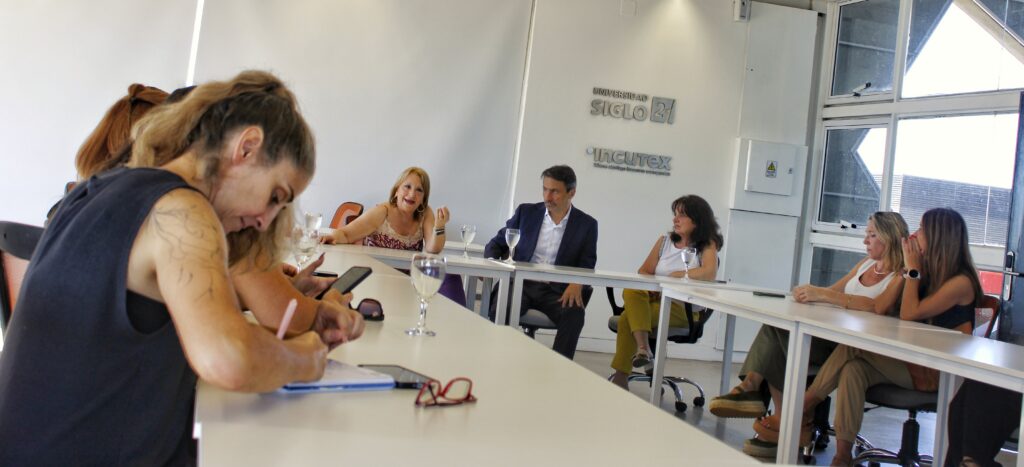 Firma de Convenio de Cooperación Mutua con la Universidad Siglo 21