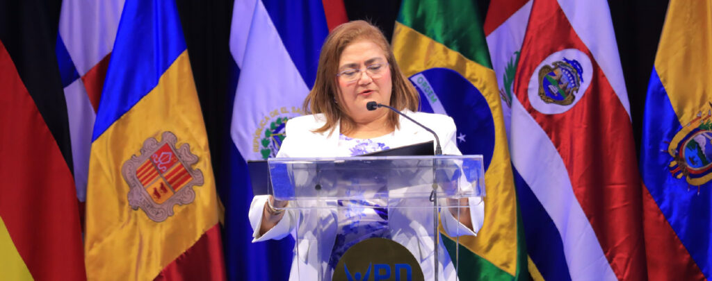 La Defensora participó en la apertura y las tres jornadas de la Primera Cumbre Global sobre Derechos Humanos en El Salvador