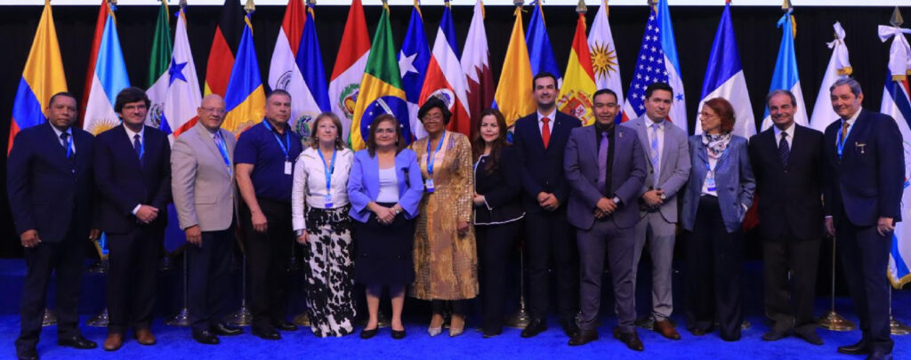 La Defensora participó en la apertura y las tres jornadas de la Primera Cumbre Global sobre Derechos Humanos en El Salvador